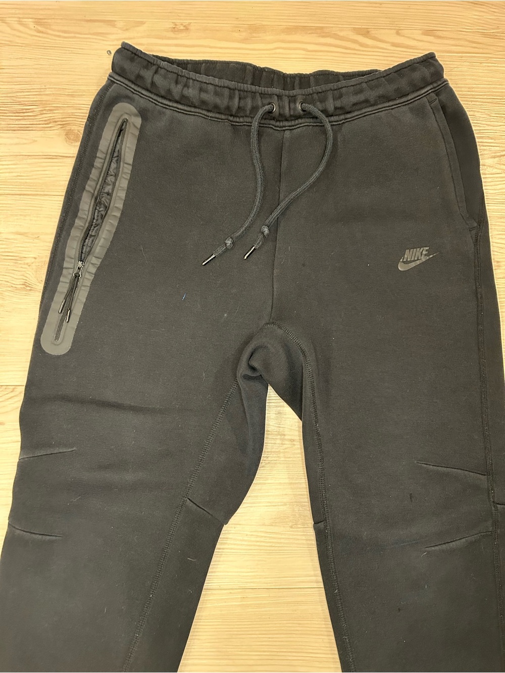 Nike Tech Men’s Black Joggers - Large - Picture 3 of 4